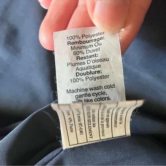 J.Crew Ladies Navy Blue Quilted Puffer Vest size XS - Picture 3 of 7